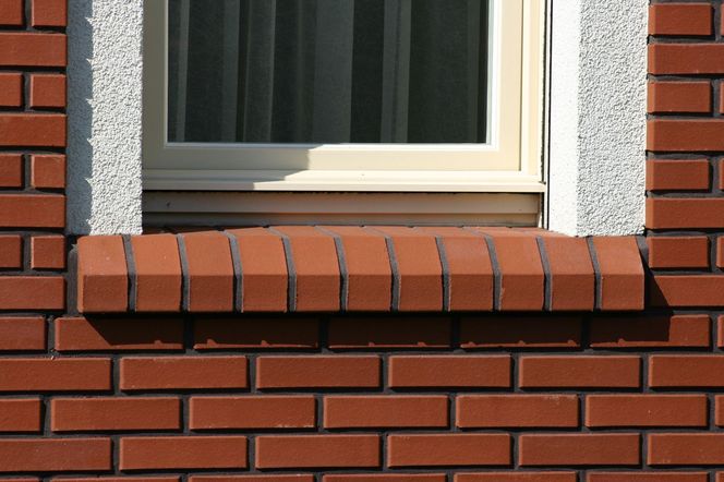 Murowanie bez wykwitów. Jak bez błędów murować z cegieł klinkierowych?