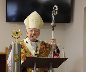 Abp Marek Jędraszewski: Chrońcie krzyż w swoich sercach, jako znak miłości