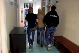 Zabił legendę podwarszawskich Ząbek metalową rurką. Lekarze byli w szoku. „Nigdy nie widzieli takich obrażeń”