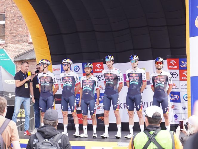 Tour de Pologne 2025. Start w Katowicach Nikiszowcu