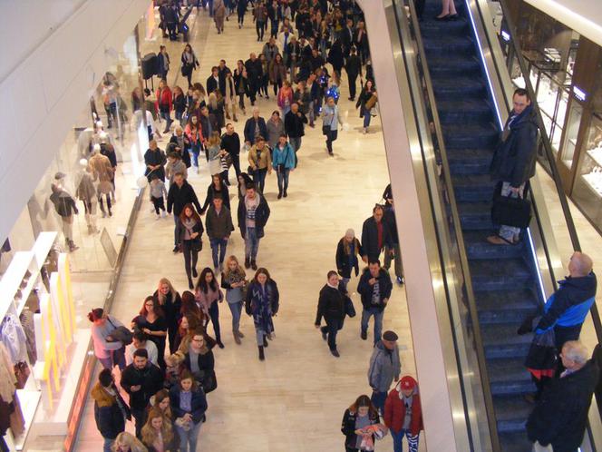 Otwarcie centrum handlowego Posnania przyciągnęło tłumy poznaniaków