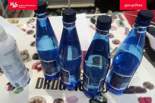 Zabezpieczono 5,5l płynów do e-papierosów bez akcyzy