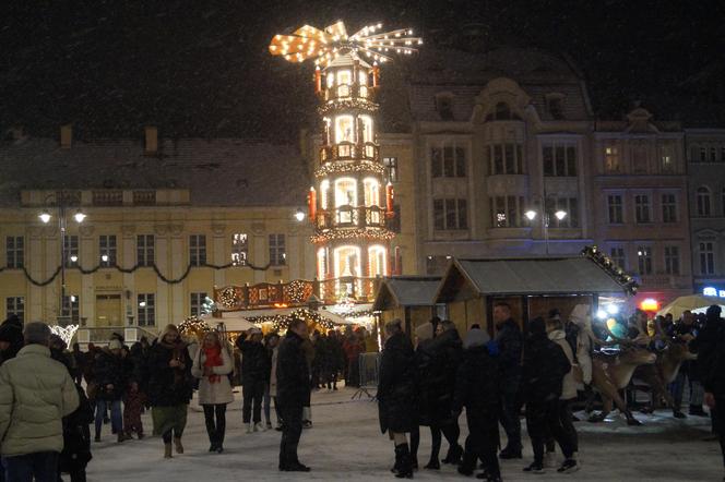 Magia świąt opanowała miasto! Byliśmy na Bydgoskim Jarmarku Świątecznym 