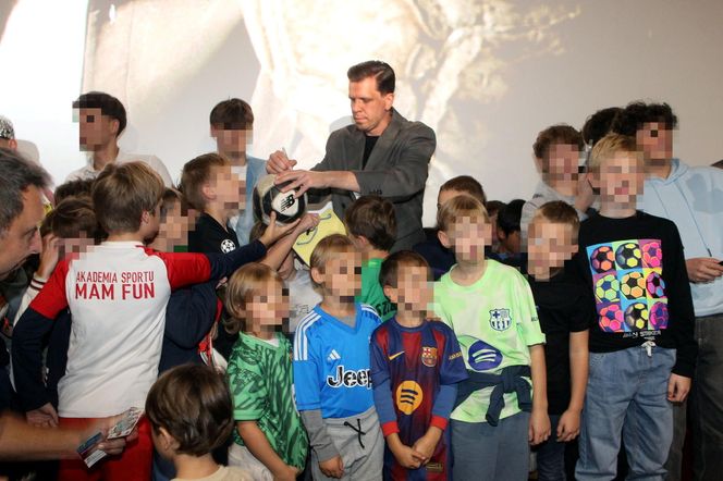 Szczęsny biegnie na premierę filmu