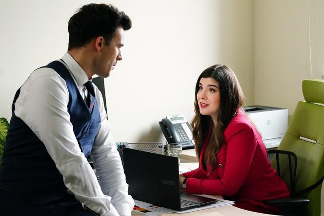 Barwy szczęścia odc. 2869: Agata (Natalia Zambrzycka), Ignacy Kieliszewski (Olaf Staszkiewicz)