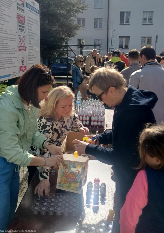 Piekary Śląskie. Świąteczne zbieranie jajek wielkanocnych