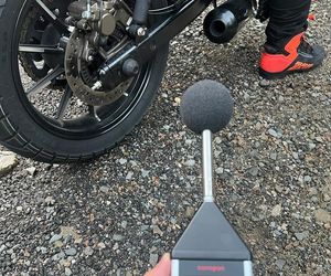 Policjanci z Bielska-Białej walczą z amatorami wiejskiego tuningu. Nic już nie zakłóci nocy?