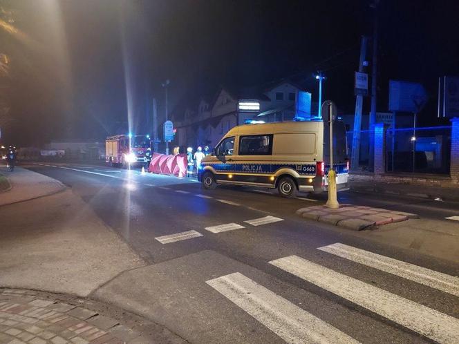 Śmiertelny wypadek w Niedomicach. Seniorka zginęła pod kołami ciężarówki [ZDJĘCIA]