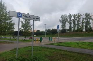 Pustki w Stefie Kultury. Wprowadzono opłaty za parkowanie