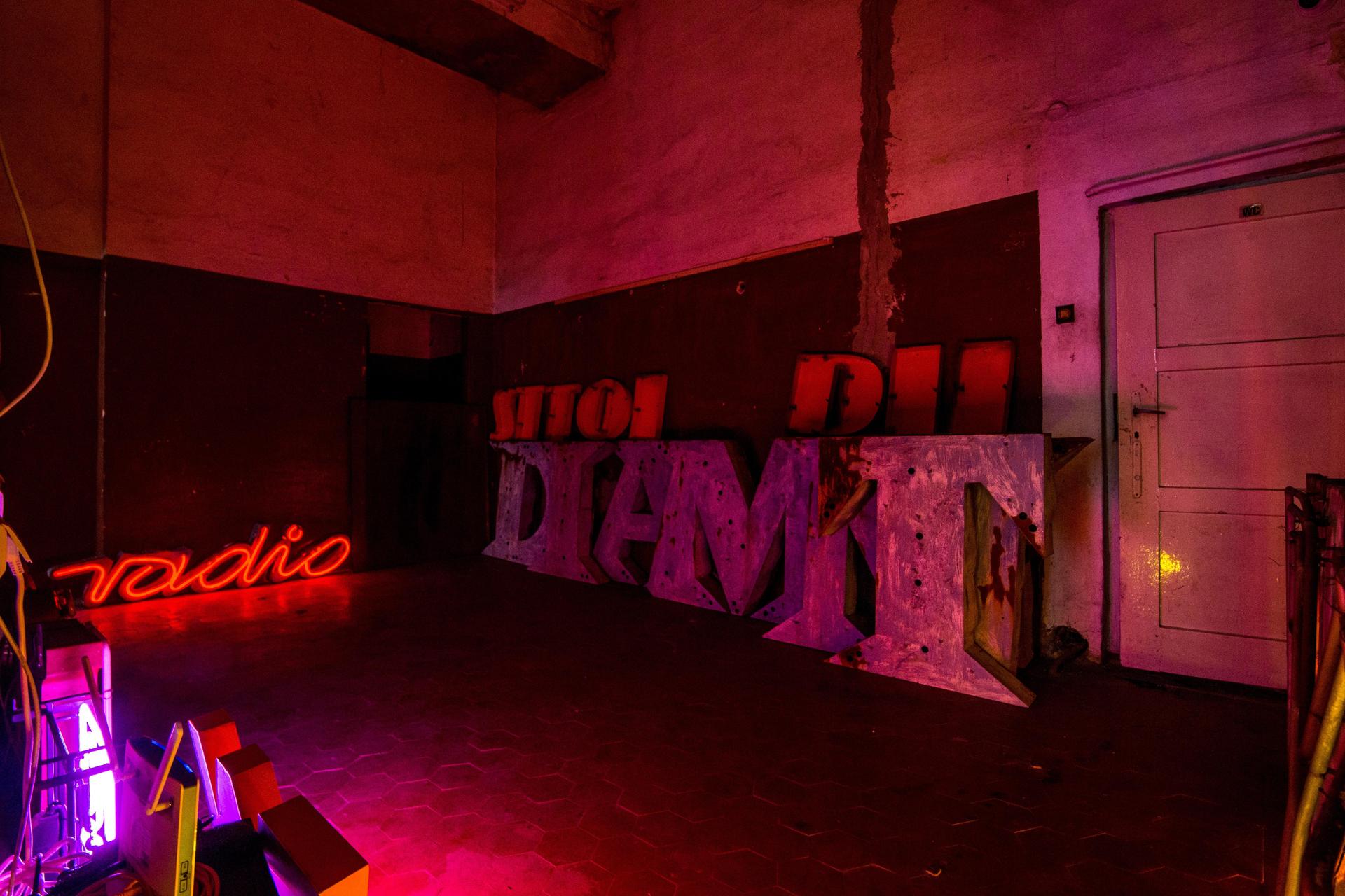 Pracownia neonów w Bytomiu