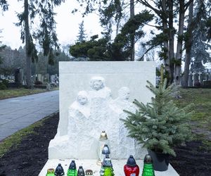 Matka Morawieckiego spocznie we Wrocławiu, jej mąż ma grób w Warszawie 