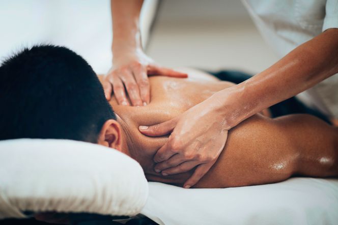 Zabiegi odnowy biologicznej dla sportowców: hydroterapia, krioterapia, masaże