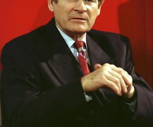 Stanisław Mikulski. Skazany na Hansa Klossa