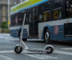9-latek na hulajnodze potrącony przez busa. Chłopiec trafił do szpitala