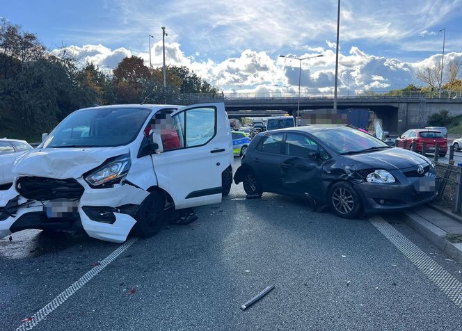 Wypadki z furgonetkami przy lotnisku i na S8