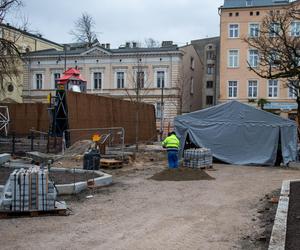 Plac Komuny Paryskiej w budowie. Kiedy spodziewany koniec prac?