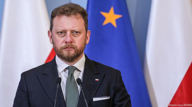 Szczyt zachorowań na koronawirusa w Polsce: Kiedy? Czy da się go opóźnić?