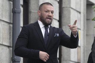 Conor McGregor został zrównany z ziemią! Mistrz UFC wytoczył przeciwko niemu najcięższe działa. Szambo wybiło