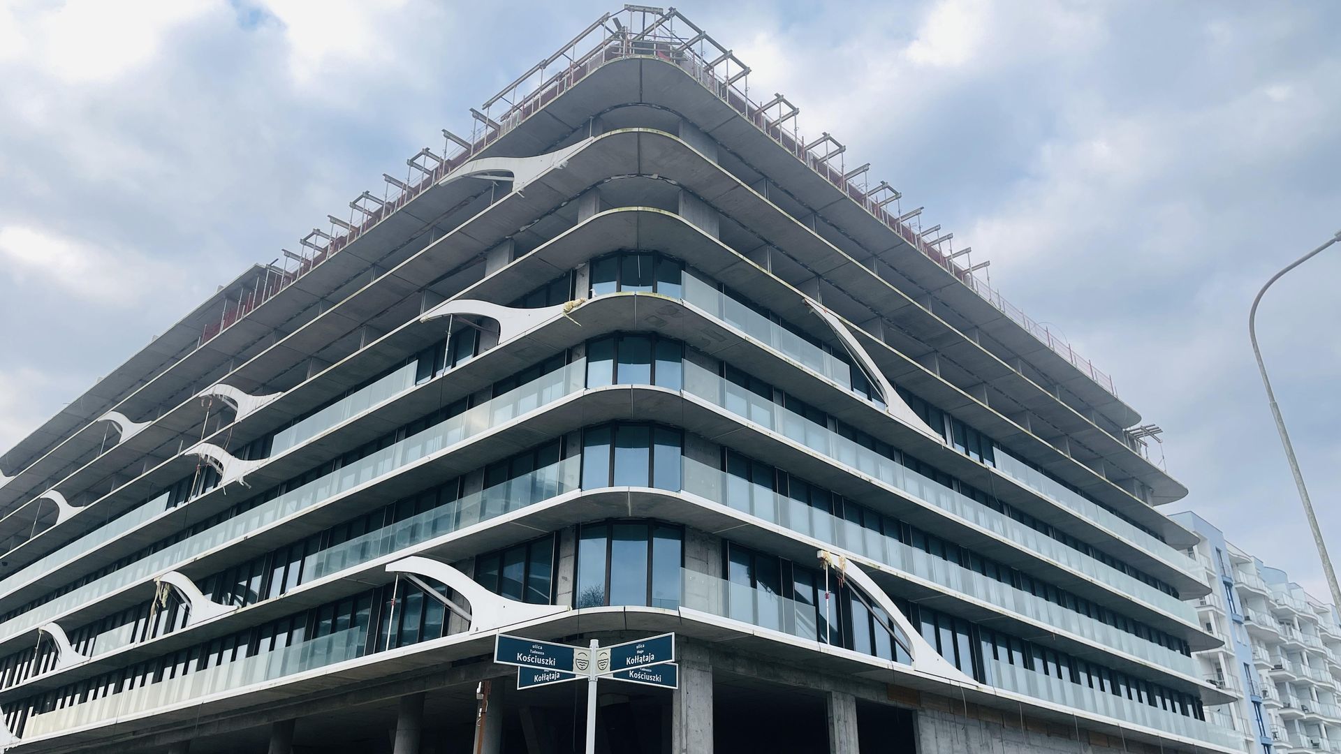 Niedokończony hotel Baltic Wave w Kołobrzegu