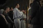 Tłumy w Watykanie. Wierni oddają hołd papieżowi Franciszkowi