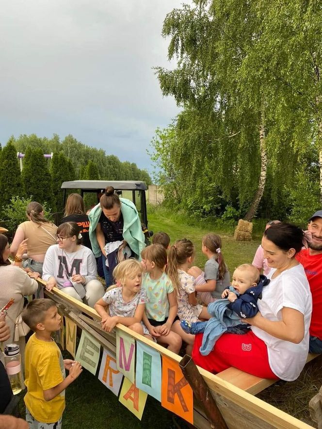 Najpiękniejsza wieś województwa śląskiego. Nazwę nosi od grusz rosnących przy polach