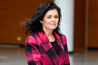 Kasia Cichopek już tak nie wygląda. Zrobiła porządki na głowie. Postawiła na proste cięcie