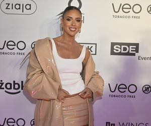 Koronkowa Rozenek-Majdan, Wędzikowska w spródnicy za kilka tysięcy oraz szczuplutka Zawodnik!