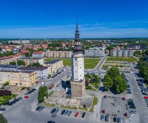 Wieża ratusza w Strzelinie w 2017 r.