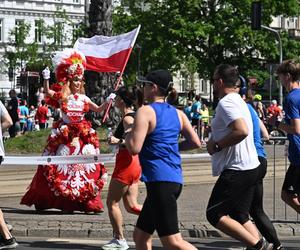 5 tysięcy zawodników wzięło udział w Biegu Konsytucji 3 Maja. Mamy zdjęcia z trasy! [GALERIA]