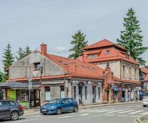 To największe miasto w Małopolsce bez kolei. Mieszkańcy wciąż czekają na pierwszy pociąg