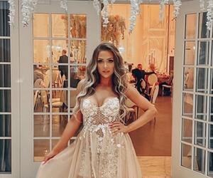 Elizka z Warsaw Shore przegięła z suknią na wesele? Obraza dla panny młodej