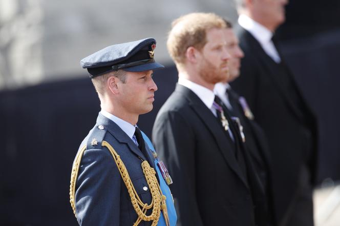 Trumna z ciałem Elżbiety II dotarła do Pałacu Westminsterskiego