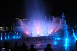 Czy to najnowocześniejsza fontanna multimedialna w Polsce? Mieszkańcy i turyści są zachwyceni