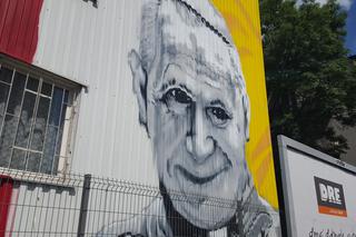 Nowy mural na budynku szpitala Jana Pawła II. Jak Wam się podoba? [ZDJĘCIA]