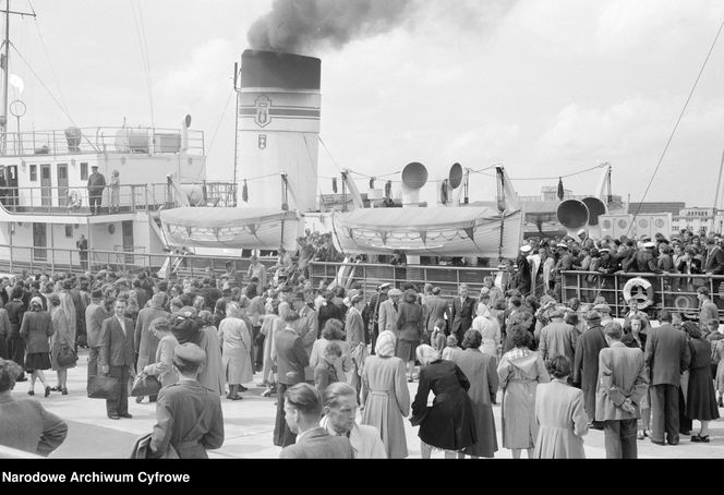 Wczasy pracownicze w PRL-u