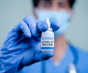 Masz 60 lat lub więcej? Wkrótce będziesz mógł przyjąć 2. dawkę przypominającą