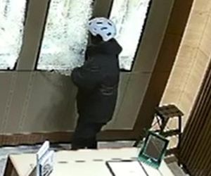 W 1,5 minuty zrabowali zegarki warte 2 miliony. Nagranie z zuchwałego skoku na jubilera w Galerii Mokotów