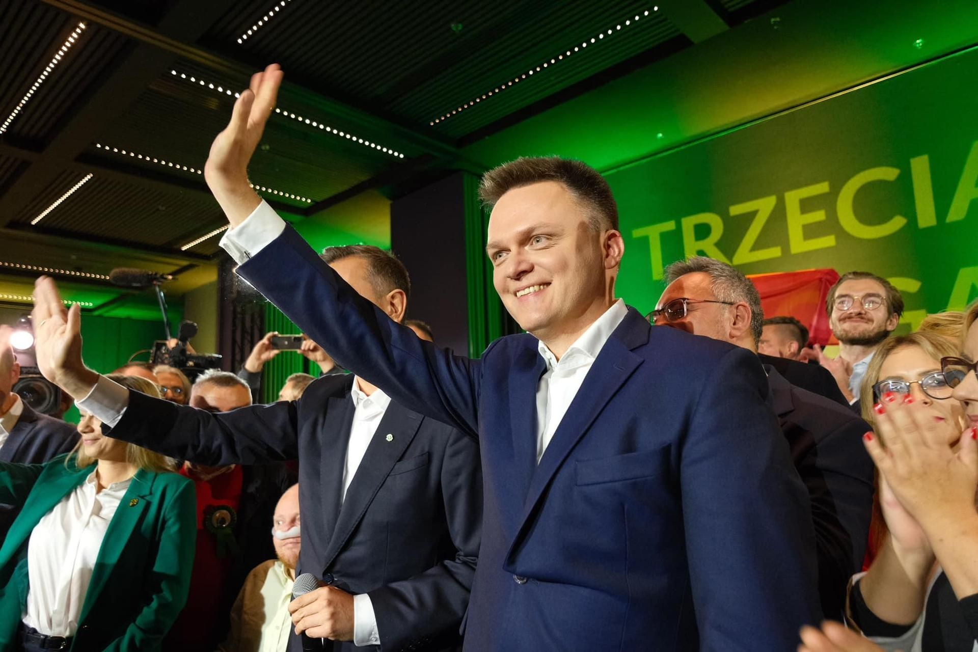 Hołownia odbija się od dna. Ekspert: Konsekwencja kampanii Trzaskowskiego