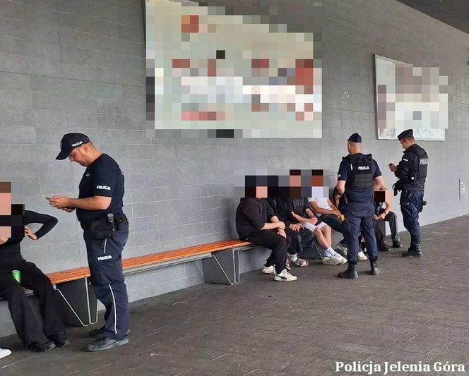 Groźne incydenty na dworcu PKS w Jeleniej Górze. Czy potrzeba ochrony stacjonarnej?