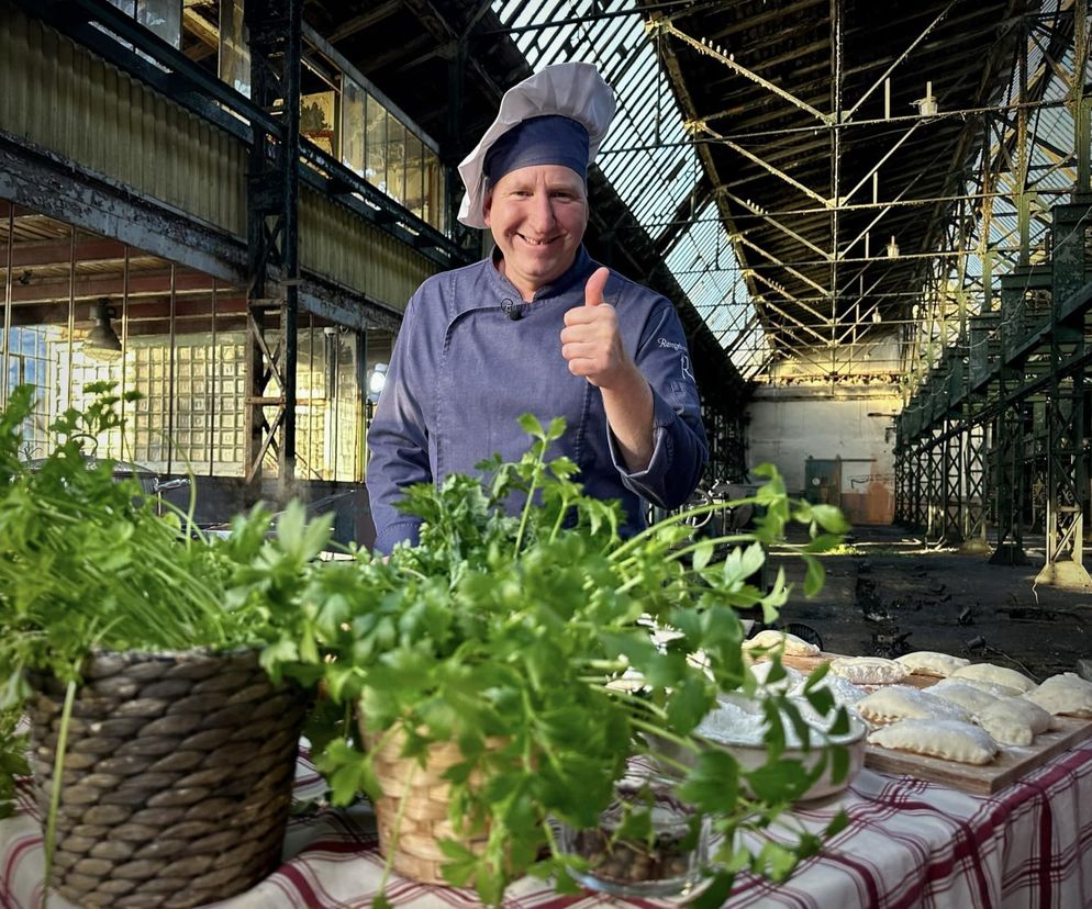 Remigiusz Rączka odwiedził Fabrykę Pełną Życia. Gotował dania kuchni zagłębiowskiej