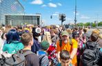 Pyrkon 2025. Tłumy uczestników przed MTP  