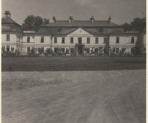 Zespół pałacowo-parkowy Klemensów-Park