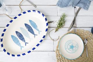 Biało-niebieska porcelana i ceramika