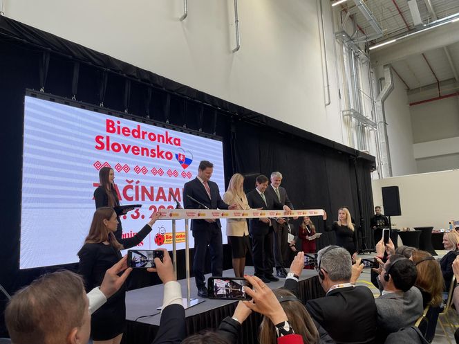 Biedronka otwiera się na Słowacji