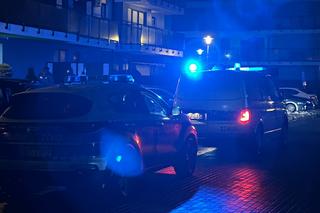 Makabra w Nowym Dworze Mazowieckim. Zwłoki 47-latka leżały przed wejściem do bloku!