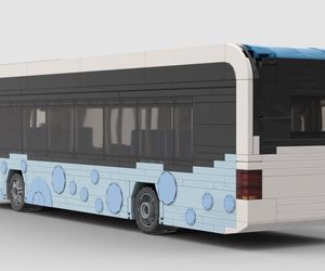 Poznański autobus w wersji Lego
