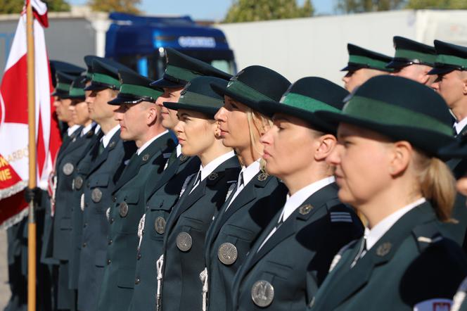 Olsztyn. Mamy 39 nowych funkcjonariuszy Służby Celno-Skarbowej. Złożyli już uroczyste ślubowanie [ZDJĘCIA]