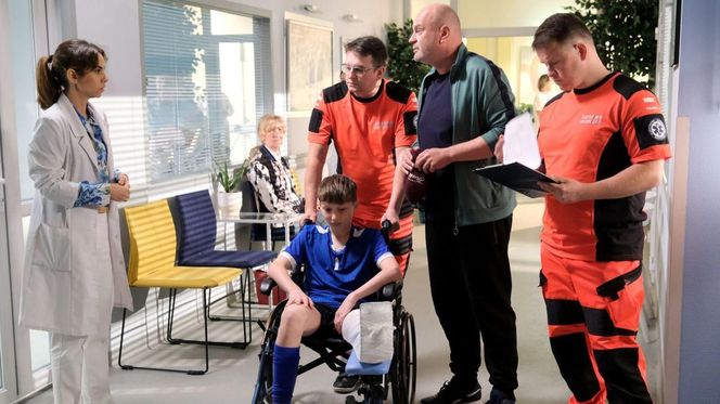 M jak miłość odc. 1887. Aneta (Ilona Janyst), Franek (Jarosław Śmigielski), trener (Michał Wielewicki)