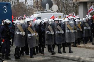 Wstrząsające nagrania z protestu rolników. Doszło do starcia z policją! ZAPIS RELACJI