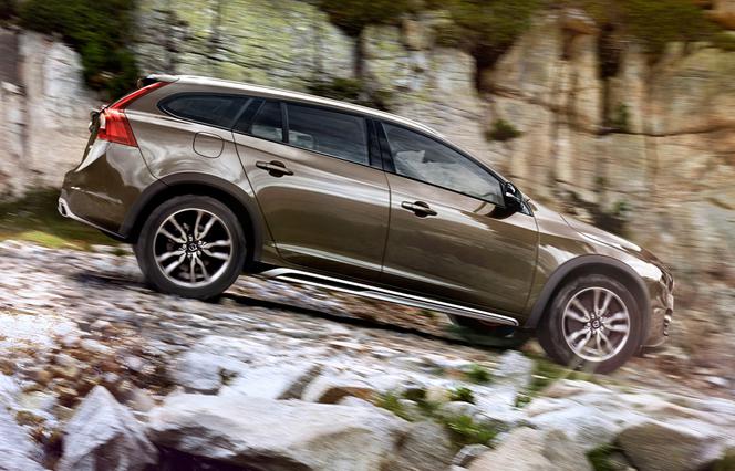 2015 Volvo V60 Cross Country